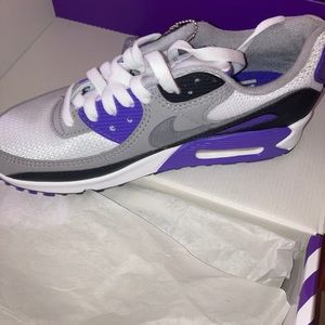 Bran New Never Been Worn !!!